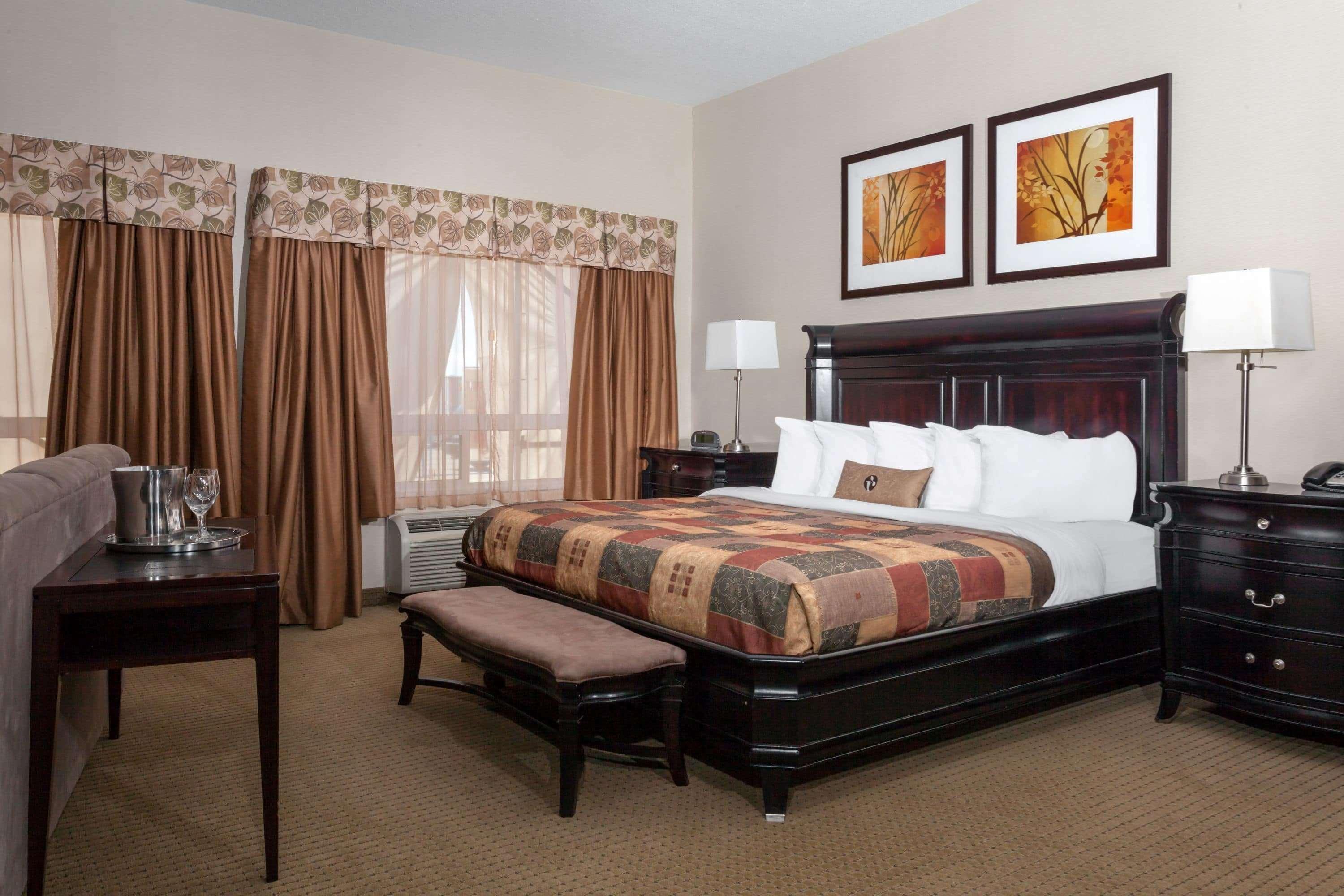 Ramada By Wyndham Weyburn Hotel Ngoại thất bức ảnh