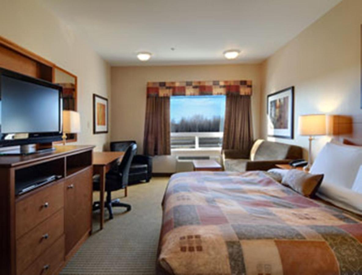 Ramada By Wyndham Weyburn Hotel Phòng bức ảnh